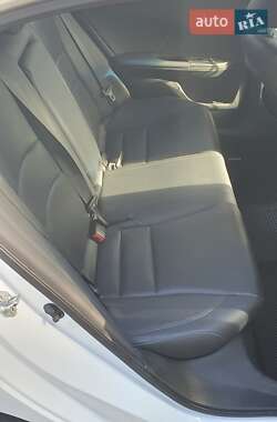 Седан Honda Accord 2013 в Києві