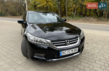 Седан Honda Accord 2013 в Тернополе