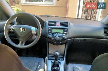 Седан Honda Accord 2004 в Днепре