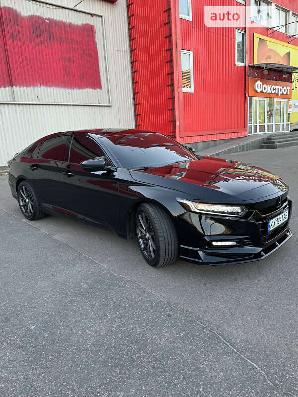 Седан Honda Accord 2019 в Києві