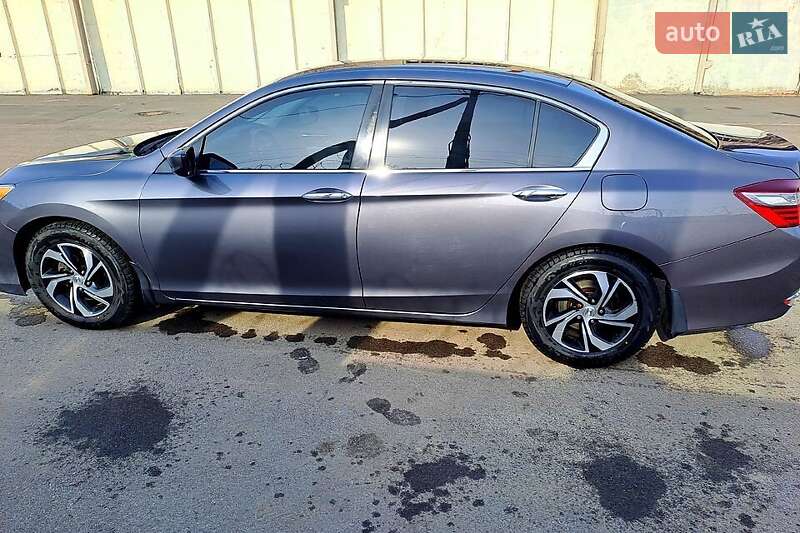 Седан Honda Accord 2016 в Львове