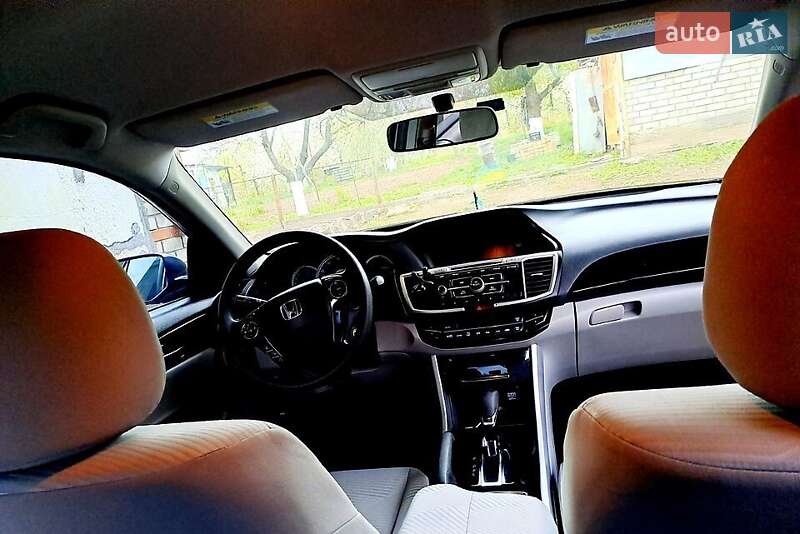 Седан Honda Accord 2016 в Львове