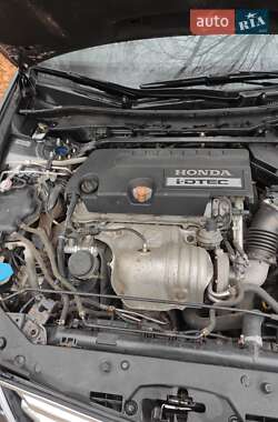Универсал Honda Accord 2011 в 