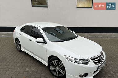 Седан Honda Accord 2012 в Хмельницком