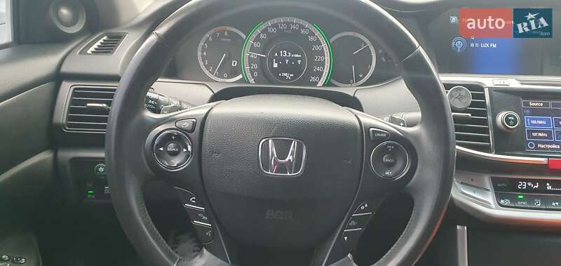 Седан Honda Accord 2013 в Києві