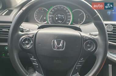 Седан Honda Accord 2013 в 