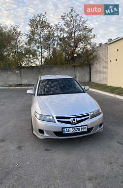 Седан Honda Accord 2006 в Днепре