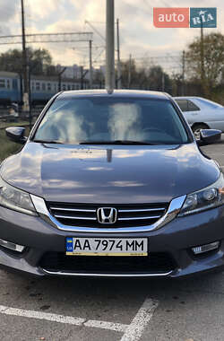 Седан Honda Accord 2014 в Киеве