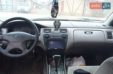 Седан Honda Accord 2001 в Києві