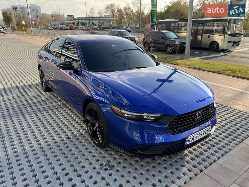 Седан Honda Accord 2023 в Києві