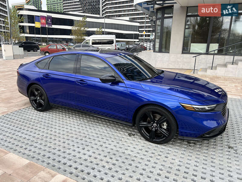 Седан Honda Accord 2023 в Києві