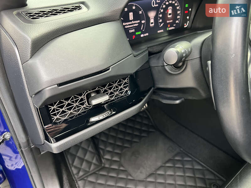 Седан Honda Accord 2023 в Києві