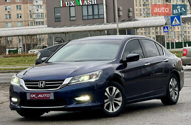 Седан Honda Accord 2014 в Киеве