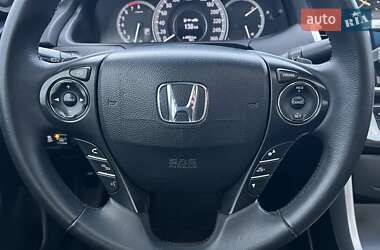 Седан Honda Accord 2013 в Києві