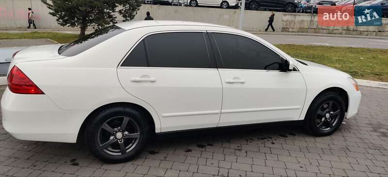 Седан Honda Accord 2006 в Львове