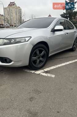 Седан Honda Accord 2011 в Києві