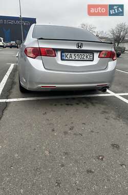 Седан Honda Accord 2011 в Києві