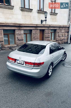 Седан Honda Accord 2003 в Чернигове