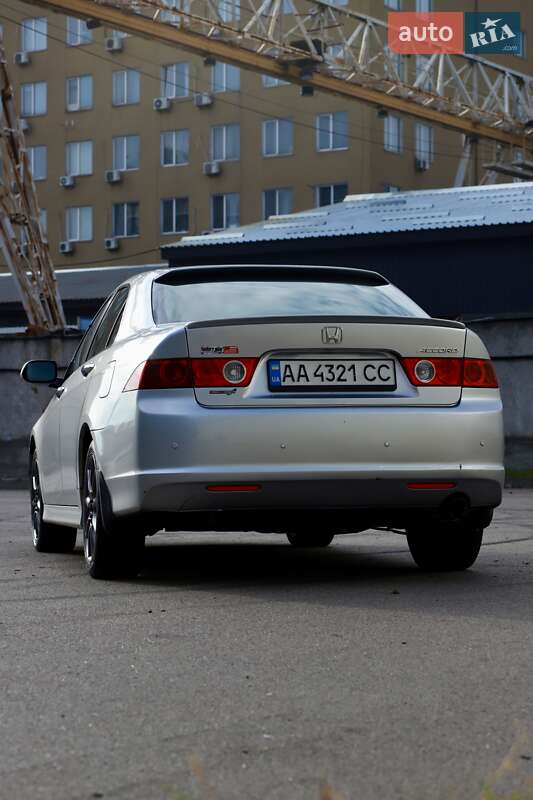 Седан Honda Accord 2006 в Києві