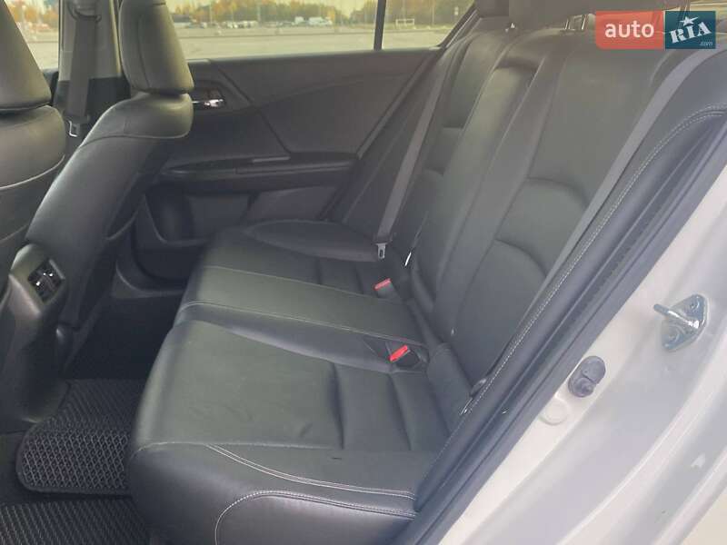 Седан Honda Accord 2017 в Львові
