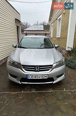 Седан Honda Accord 2014 в Чернігові