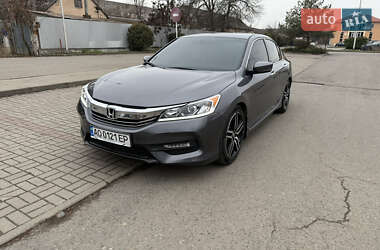 Седан Honda Accord 2016 в Ужгороді