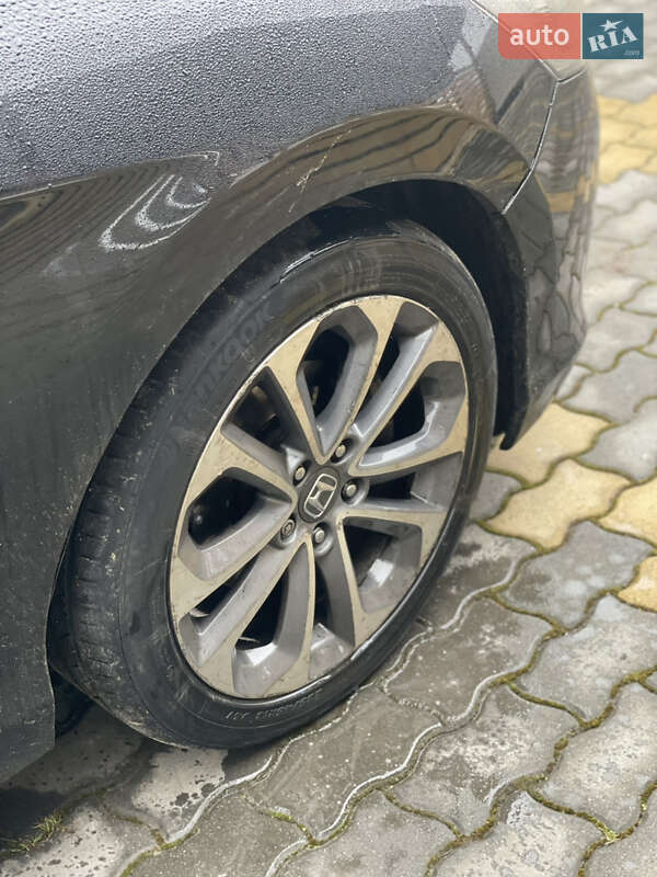 Седан Honda Accord 2015 в Ивано-Франковске