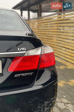 Седан Honda Accord 2015 в 