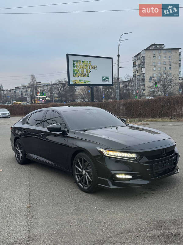 Седан Honda Accord 2019 в Києві
