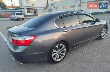 Седан Honda Accord 2013 в Кременчуці