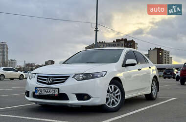 Седан Honda Accord 2011 в Киеве