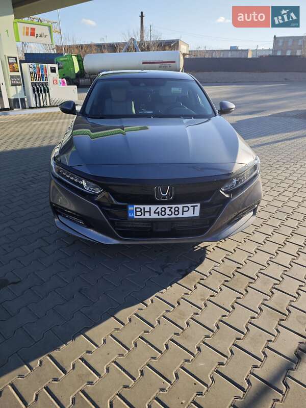 Седан Honda Accord 2017 в Одессе