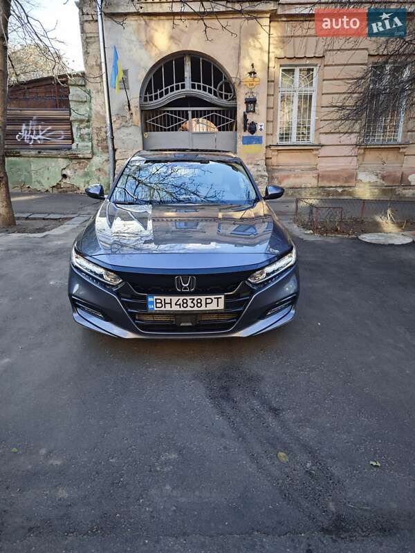 Седан Honda Accord 2017 в Одессе