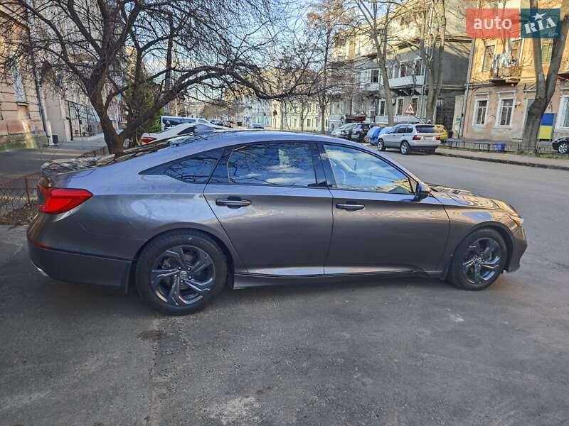 Седан Honda Accord 2017 в Одессе