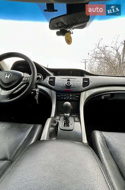 Седан Honda Accord 2008 в Славянске