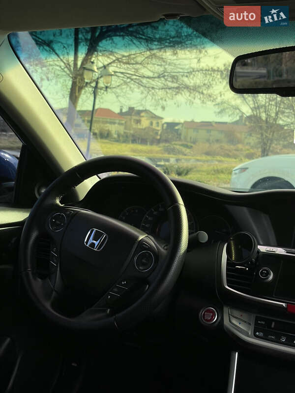 Седан Honda Accord 2013 в Одесі