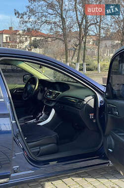 Седан Honda Accord 2013 в 