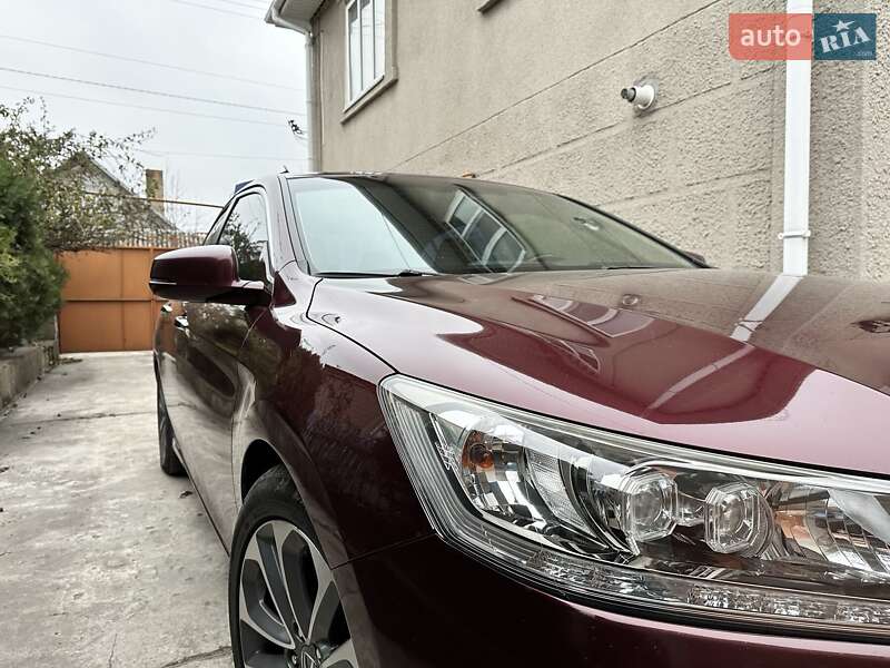 Седан Honda Accord 2013 в Каменском