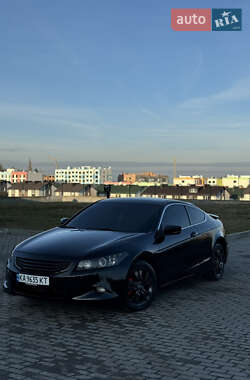 Купе Honda Accord 2010 в Рівному