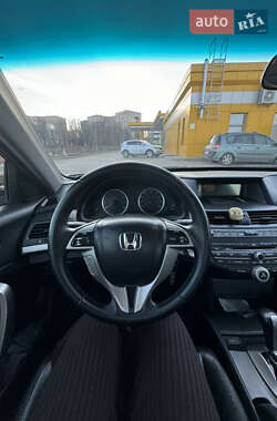 Купе Honda Accord 2010 в Рівному