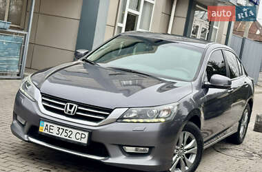 Седан Honda Accord 2013 в Дніпрі