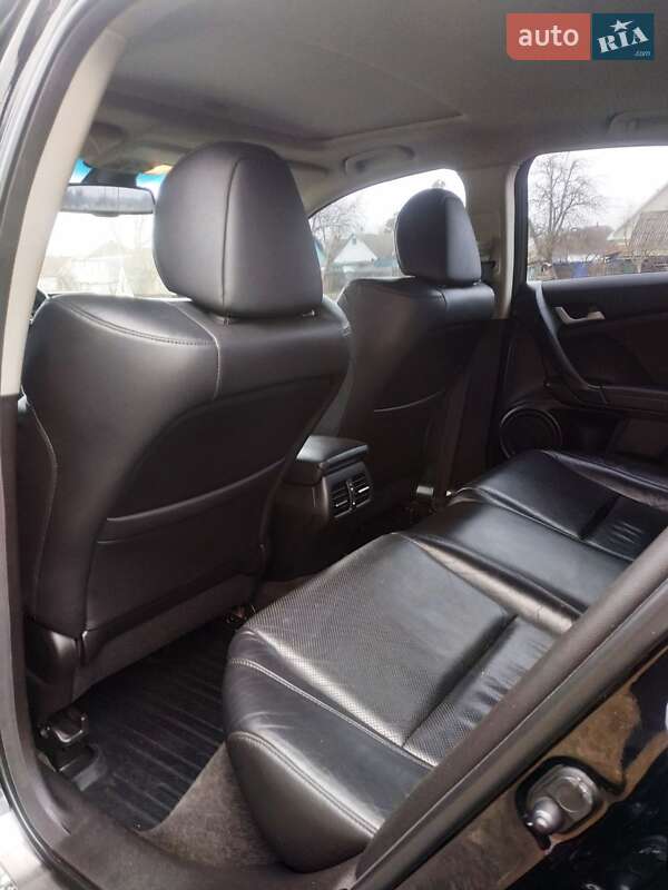 Седан Honda Accord 2010 в Варве