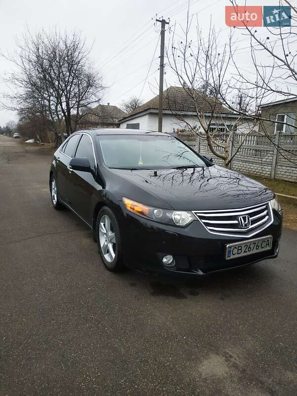 Седан Honda Accord 2010 в Варве