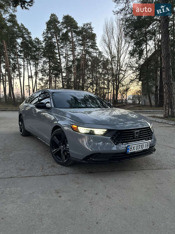 Седан Honda Accord 2023 в 