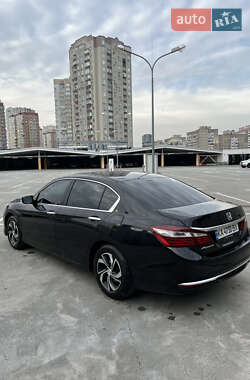 Седан Honda Accord 2016 в 