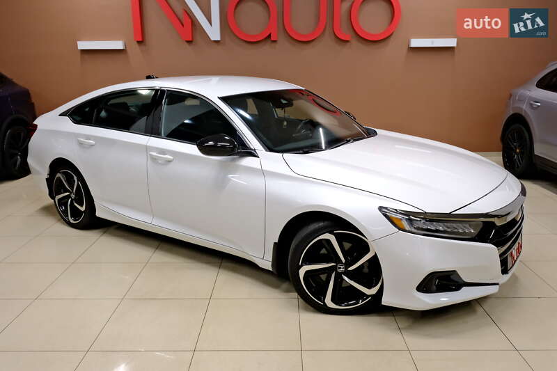 Седан Honda Accord 2023 в Одессе