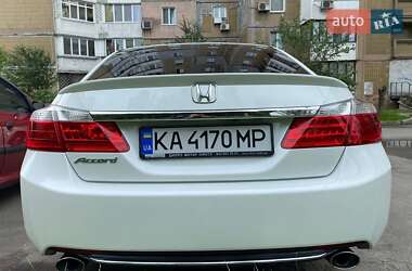 Седан Honda Accord 2013 в Києві