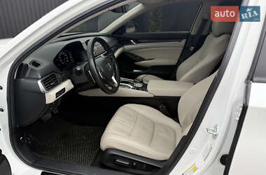Седан Honda Accord 2021 в 