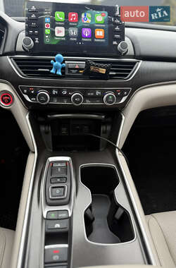 Седан Honda Accord 2021 в 