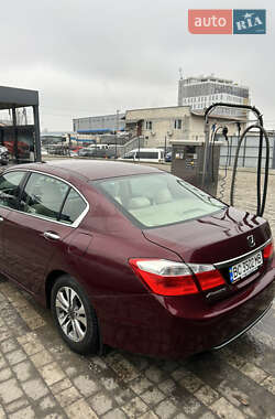 Седан Honda Accord 2013 в Львові